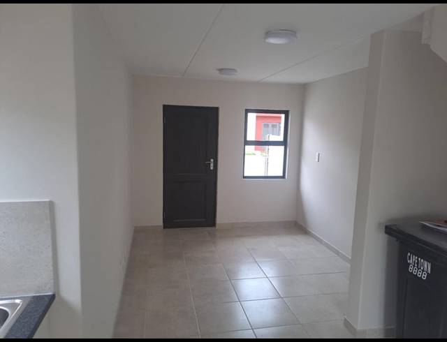 2 BEDROOM DUPLEX FOR SALE IN SUNSET GLEN